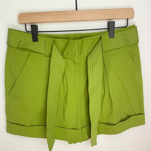 Chelsea & Theodore Belted Shorts, Size 6, NWT - Picture 7 of 10